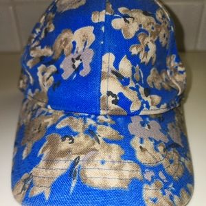 Vince Camuto baseball cap